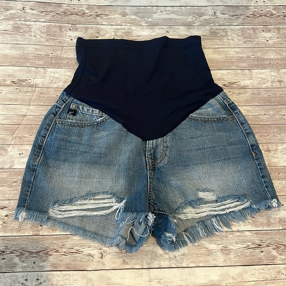 Pinkblush Full Belly Panel Distressed Raw Chewed
Hem Denim Maternity Jean Shorts - Picture 5 of 11